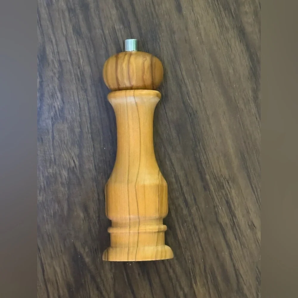 Williams Sonoma pepper mills
